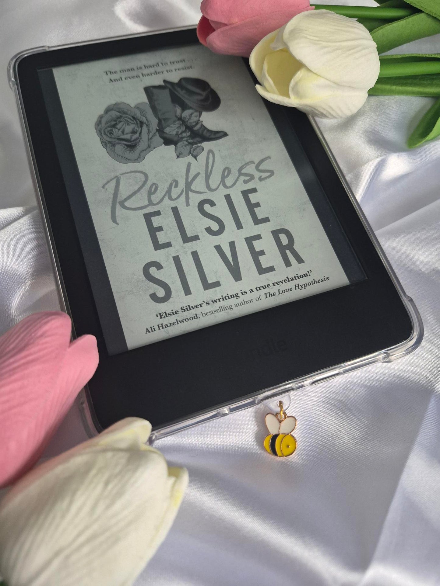 Bee Kindle Charm